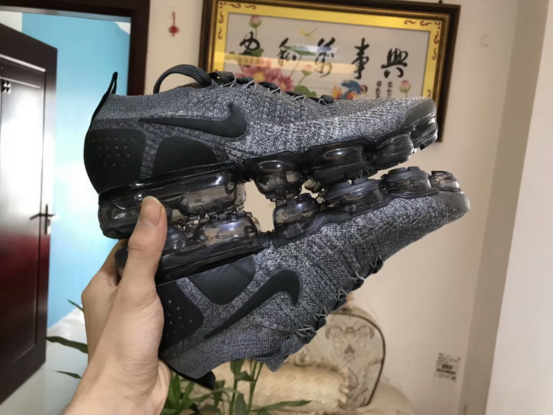 Authentic Nike Air VaporMax Flyknit 2 “black”